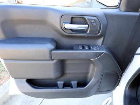 Used 2020 Chevrolet Silverado 1500 Custom w/ Custom Value Package image 36