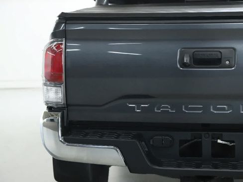 Certified 2023 Toyota Tacoma TRD Off-Road AWD/4WD image 42