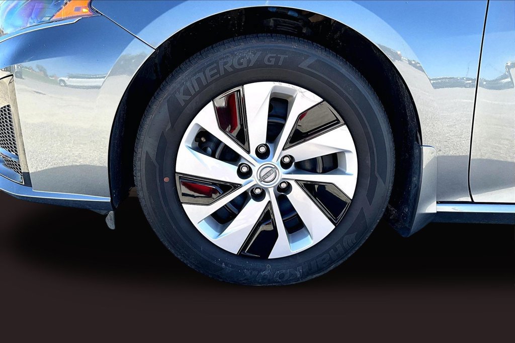 Used 2025 Nissan Altima 2.5 S FWD image 38