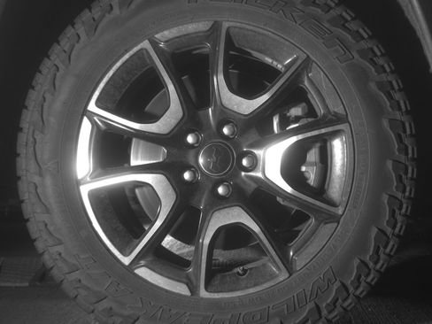 Used 2025 Jeep Compass Trailhawk image 13