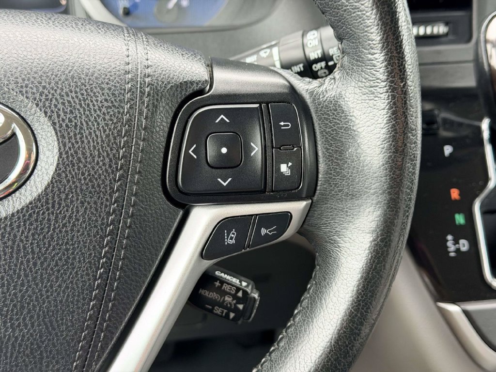 Certified 2020 Toyota Sienna XLE w/ XLE Navigation Package AWD/4WD image 7