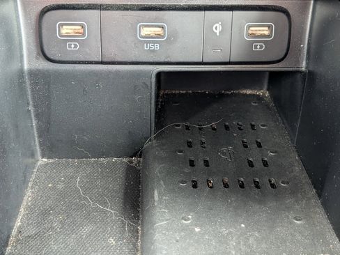 Used 2022 Kia Sorento SX image 22