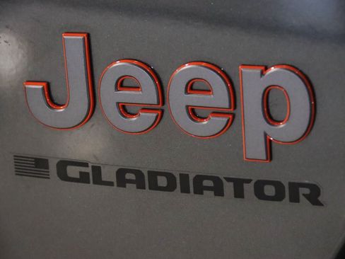 Used 2026 Jeep Gladiator Mojave AWD/4WD image 24