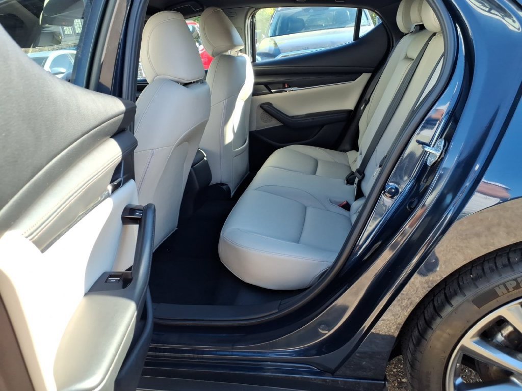 Used 2019 MAZDA MAZDA3 AWD Hatchback image 21