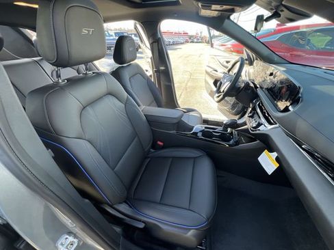 New 2026 Buick Envista Sport Touring w/ Convenience I Package FWD image 11