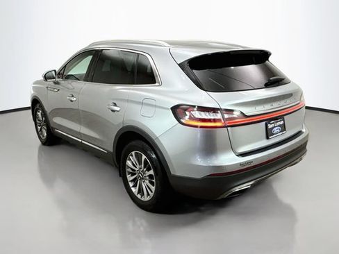 Used 2021 Lincoln Nautilus FWD w/ Equipment Group 101A image 5