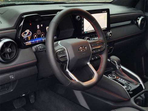 Certified 2026 Chevrolet Colorado Z71 w/ Z71 Convenience Package 2 image 28