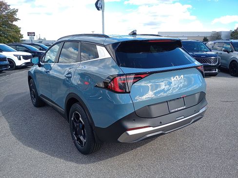 New 2026 Kia Sportage EX w/ EX Panoramic Sunroof Package image 5