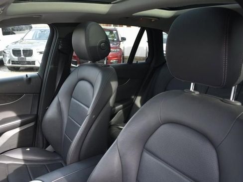 Used 2020 Mercedes-Benz GLC 300 4MATIC image 9