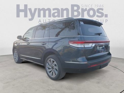 Used 2024 Lincoln Navigator Reserve image 5