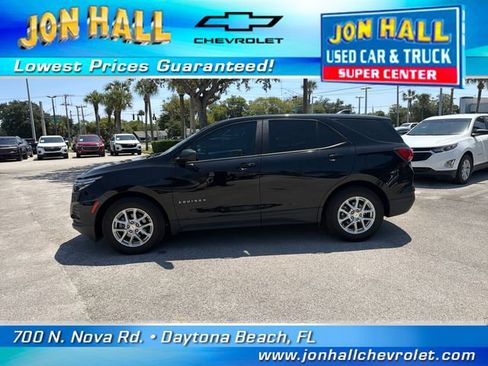 Used 2023 Chevrolet Equinox LS w/ Driver Confidence II Package FWD image 4
