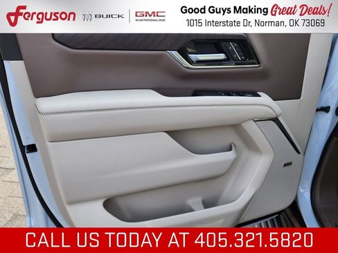 New 2026 GMC Yukon XL Denali w/ Denali Reserve Package AWD/4WD image 11