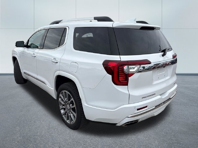 Used 2023 GMC Acadia Denali AWD/4WD image 2