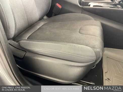 Used 2020 Hyundai Santa Fe SE AWD/4WD image 27