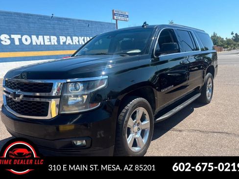 Used 2018 Chevrolet Suburban LS w/ Enhanced Driver Alert Package RWD image 1