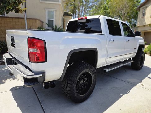 Used 2014 GMC Sierra 1500 SLT w/ All-Terrain Package AWD/4WD image 17