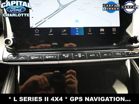 Used 2024 Jeep Wagoneer L Series II w/ Flexible Seating Group AWD/4WD image 16