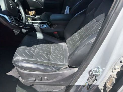 Used 2023 Kia Telluride SX Prestige X-Line image 7
