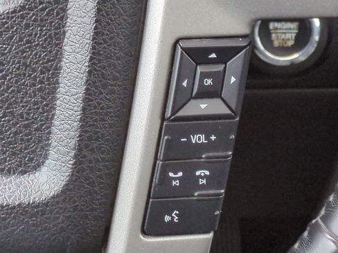 Used 2015 Ford Expedition Limited w/ Equipment Group 301A AWD/4WD image 26
