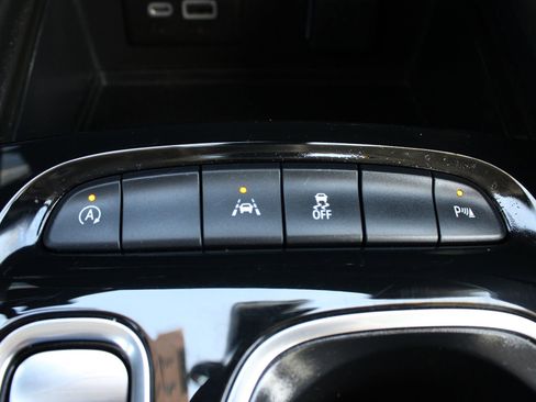 Used 2022 Buick Envision Preferred FWD image 38