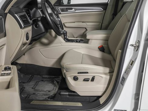 Used 2019 Volkswagen Atlas SEL image 26