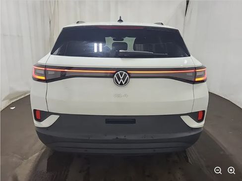 Used 2024 Volkswagen ID.4 2WD image 3