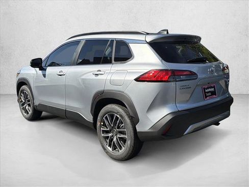 Used 2026 Toyota Corolla Cross XLE w/ Convenience Package image 7