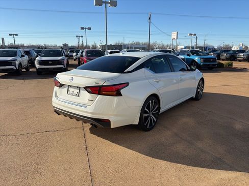 Used 2021 Nissan Altima 2.0 SR image 4
