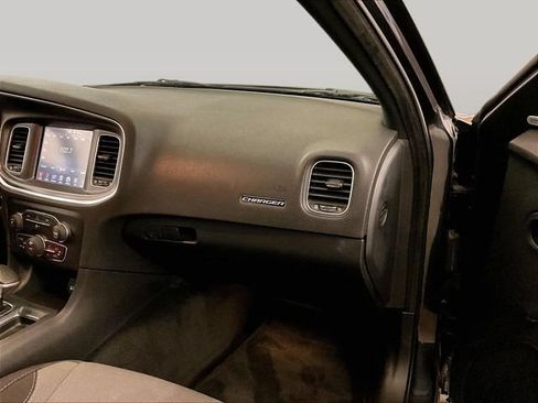 Used 2016 Dodge Charger R/T RWD image 15