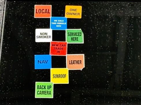 Used 2022 Toyota Sienna Limited image 8