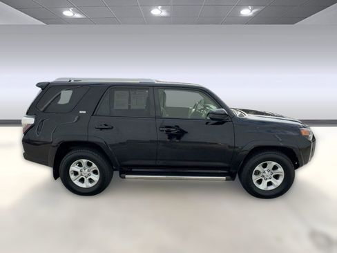 Used 2016 Toyota 4Runner SR5 image 8