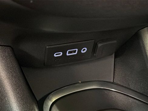 Used 2025 Chevrolet Malibu LT image 27