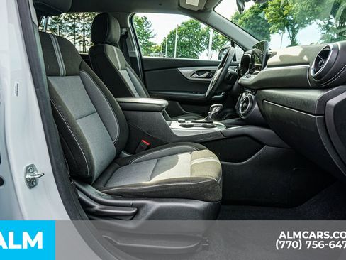 Used 2025 Chevrolet Blazer LT FWD image 23