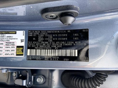 Used 2026 Toyota Corolla Cross XLE FWD image 36