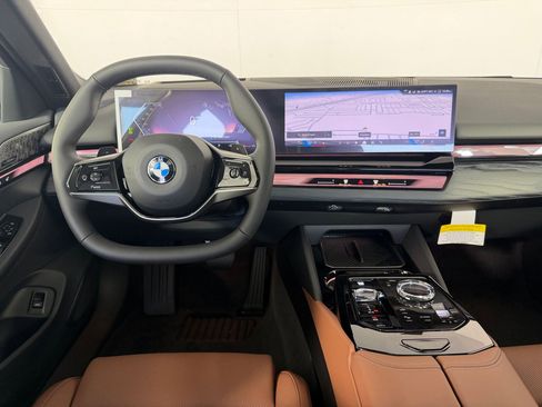 New 2027 BMW 530i RWD image 30