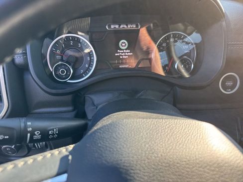 Used 2023 RAM 1500 Laramie image 13