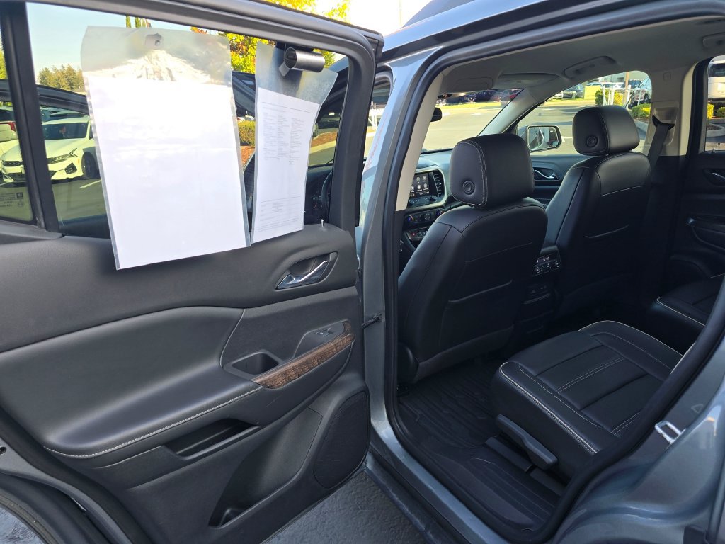 Used 2020 GMC Acadia Denali w/ Trailering Package AWD/4WD image 9