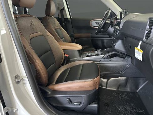 New 2025 Ford Bronco Sport Outer Banks w/ Sasquatch Outer Banks Package AWD/4WD image 31