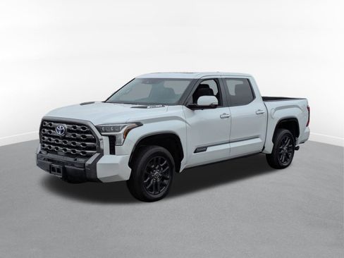 Used 2023 Toyota Tundra Platinum image 5