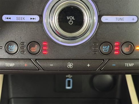 Used 2018 Ford Fusion Platinum image 31