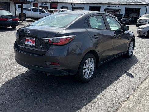 Used 2016 Scion iA FWD image 5