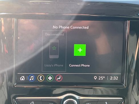 Used 2020 Chevrolet Traverse LT w/ LPO, Cargo Package image 24