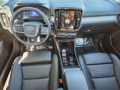 New 2026 Volvo XC40 B5 Plus w/ Protection Package Premier