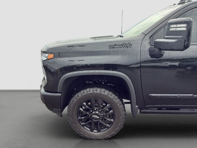Used 2026 Chevrolet Silverado 2500 High Country w/ High Country Premium Package AWD/4WD image 26