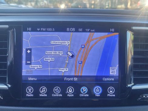 Used 2017 Chrysler Pacifica Touring-L w/ Tire & Wheel Group image 20