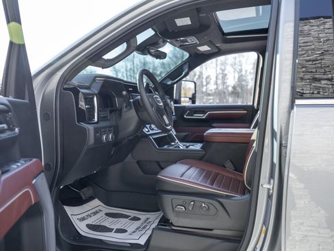 Used 2026 GMC Sierra 3500 Denali Ultimate image 33