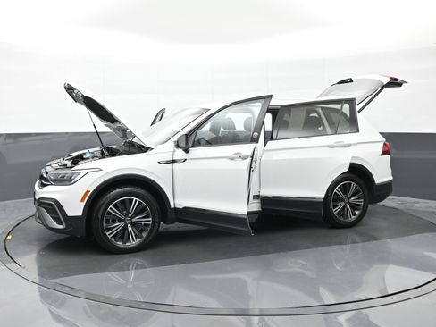Used 2024 Volkswagen Tiguan Wolfsburg Edition AWD/4WD image 48