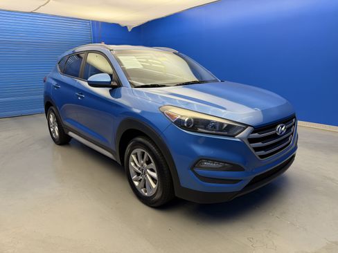 Used 2018 Hyundai Tucson SEL FWD image 2