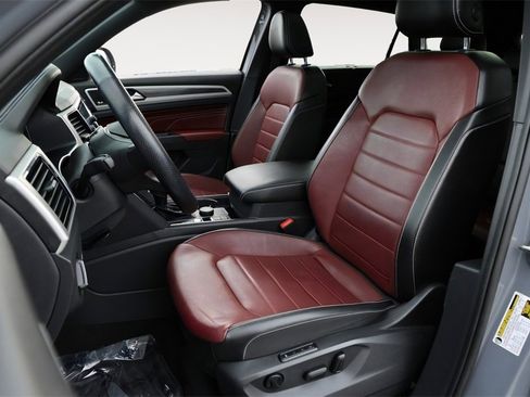 Used 2022 Volkswagen Atlas Cross Sport SEL Premium R-Line image 25