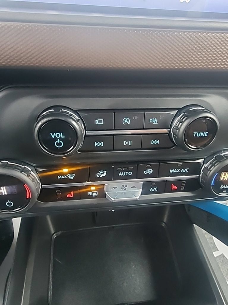 Used 2023 Ford Bronco Outer Banks AWD/4WD image 10
